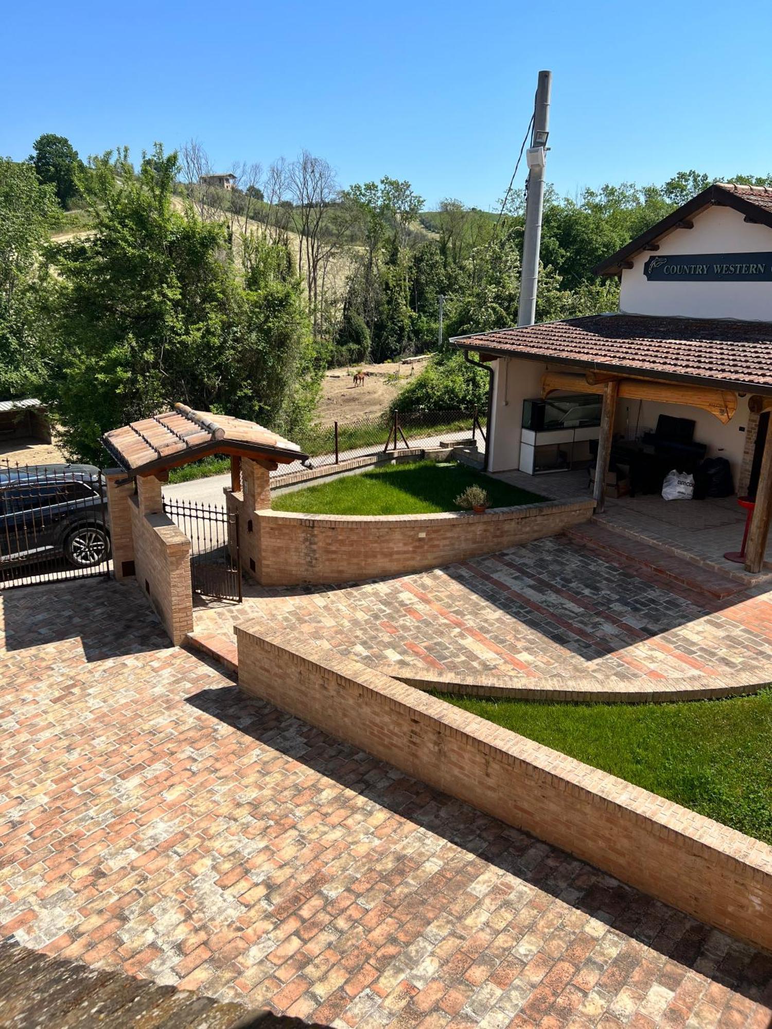 Country House Western Club Sant'Omero Екстериор снимка